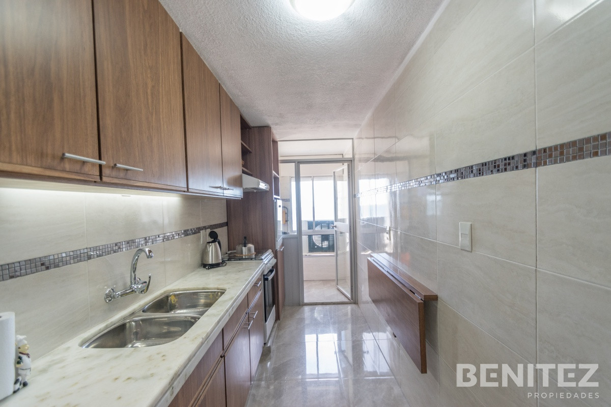 Apartamento ID.7123 - Torre Verona. Piso alto de 2 dormitorios. Reciclado.
