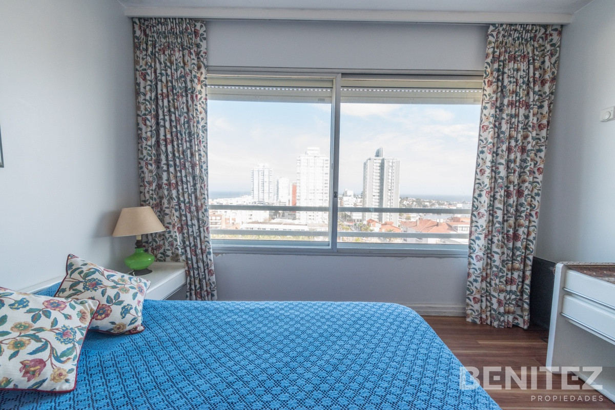 Apartamento ID.1429 - Vista al Puerto. Amplio apartamento de 1 dormitorio y medio.