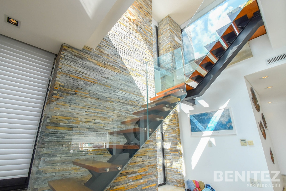 Apartamento ID.8465 - Le Bleu. Pent-House. Frente al Puerto con el diseño de Carlos Ott.