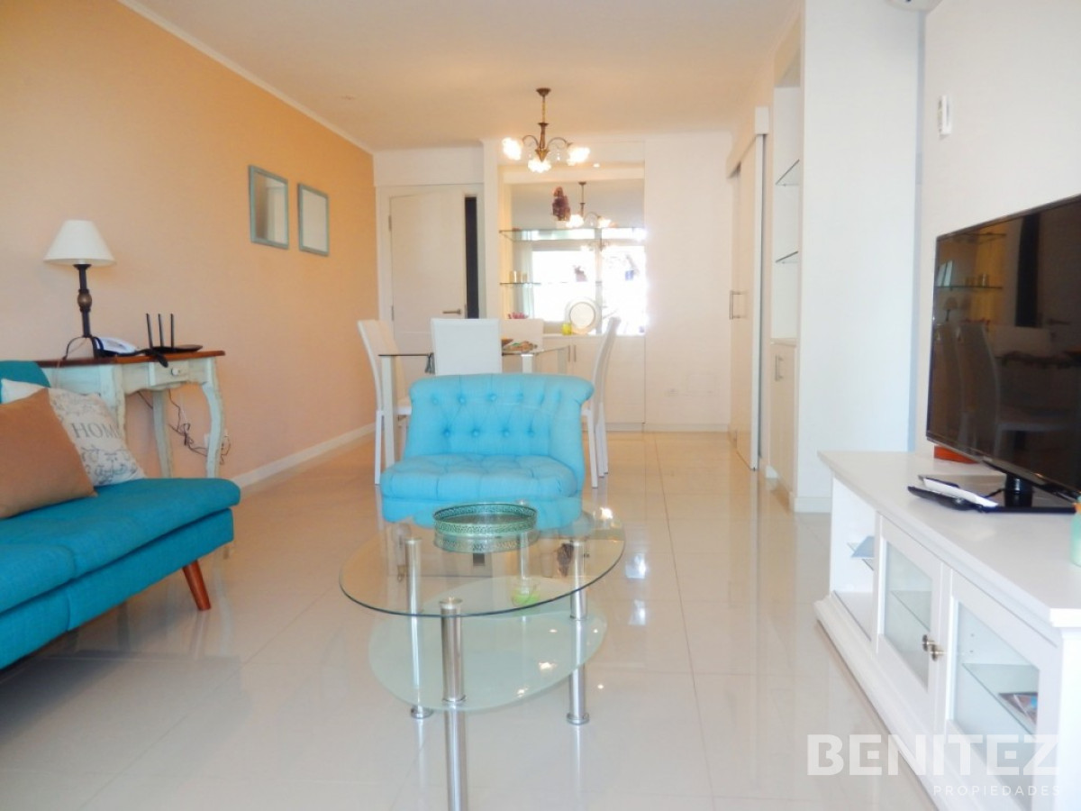 Apartamento ID.8190 - Apartamento en venta de 1 dormitorio + 1 baño. Con garage