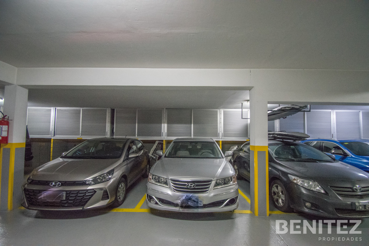 Apartamento ID.9580 - Millenium. Esquinero a la Peninsula. Playa Mansa.