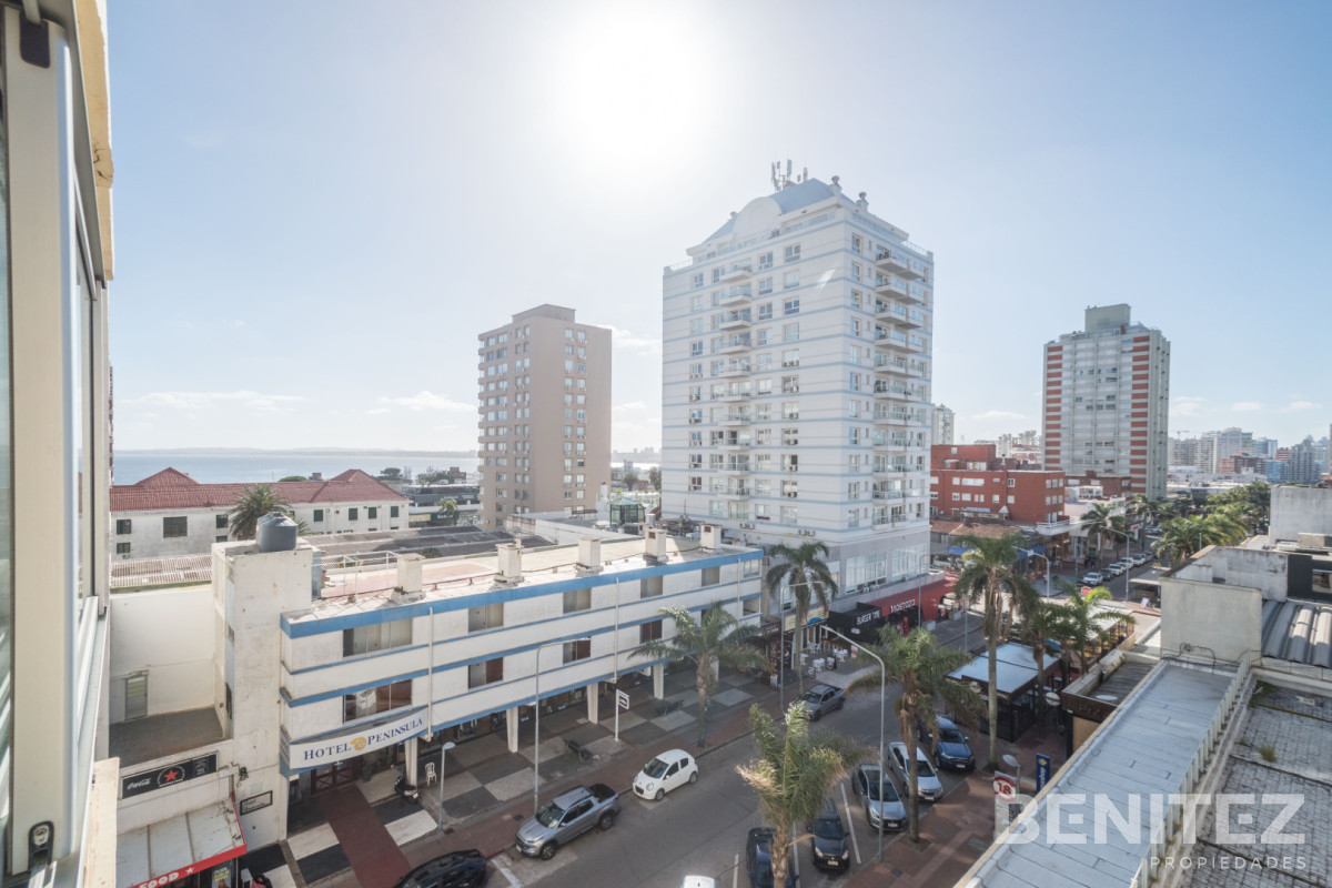 Apartamento ID.1500 - Torre Libertador. Apartamento totalmente reciclado.