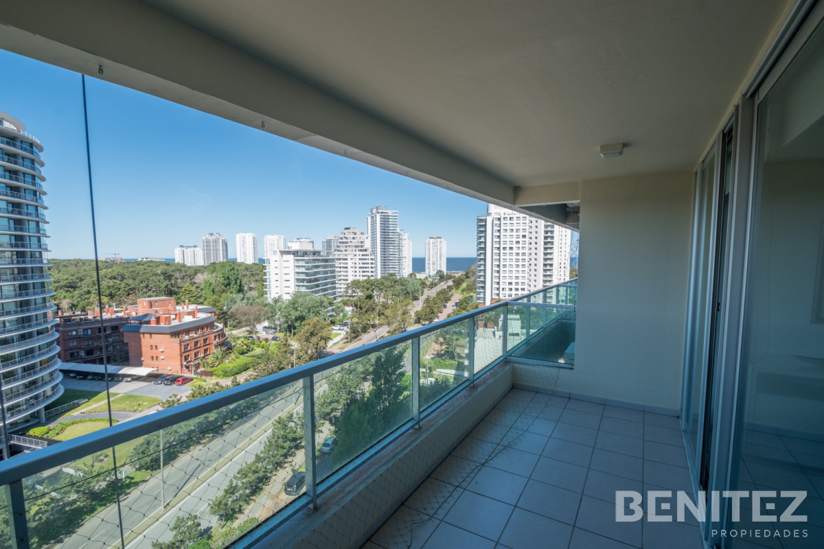 Apartamento ID.9605 - Gala Vista. Esquinero equipado de 3 dormitorios.