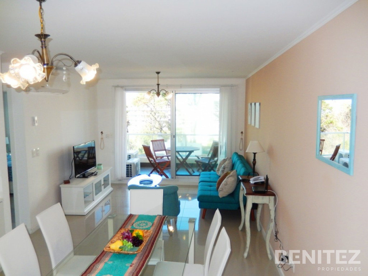 Apartamento ID.8190 - Apartamento en venta de 1 dormitorio + 1 baño. Con garage