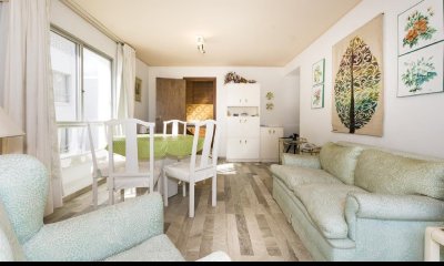 Apartamento de 3 dormitorios en Venta. A metros del Puerto, Punta del Este.