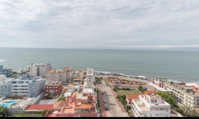 Apartamento de 3 dormitorios. Excelente vista al Mar