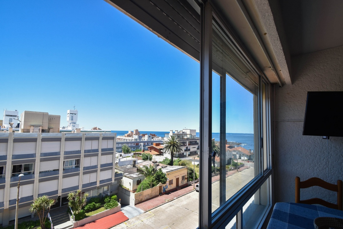Departamento en venta en Recalada, Oportunidad en Punta del Este