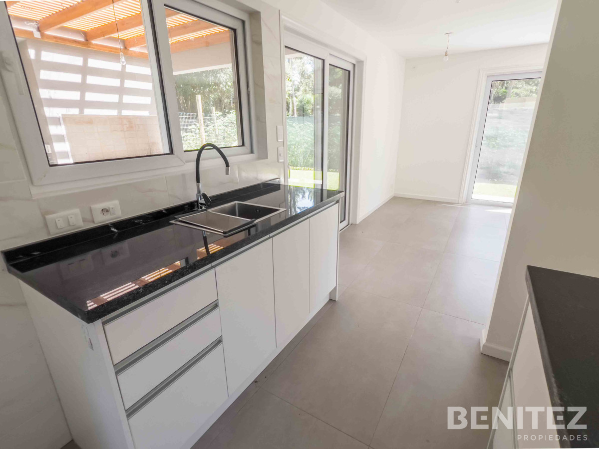 Casa ID.9428 - Santa Barbara. Modernas casas a estrenar en Parque Burnett