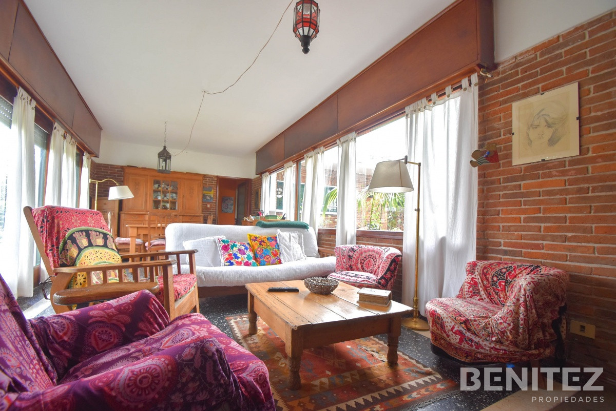 Casa ID.8250 - Playa Mansa. A 200 metros del Mar. Casa de 3 dormitorios.