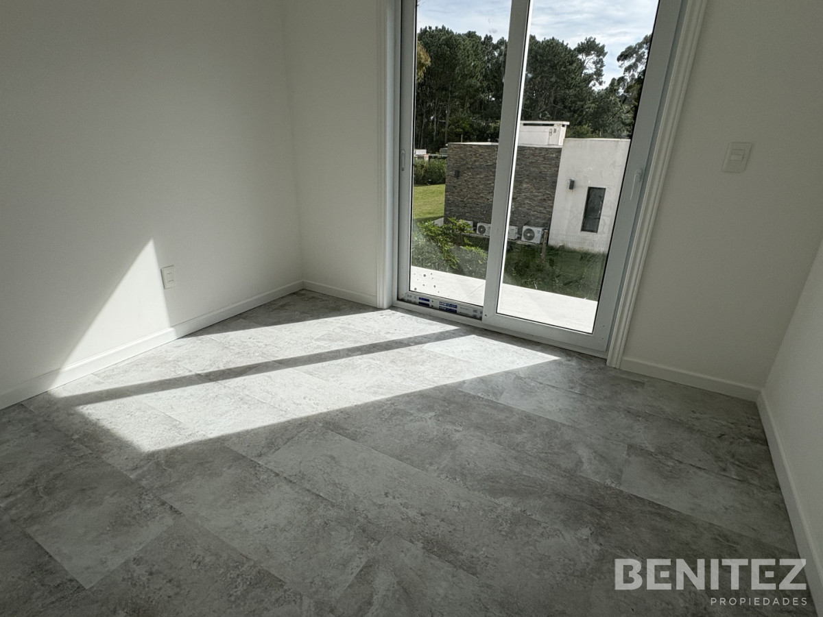 Casa ID.9427 - Santa Barbara. Modernas casas a estrenar en Parque Burnett