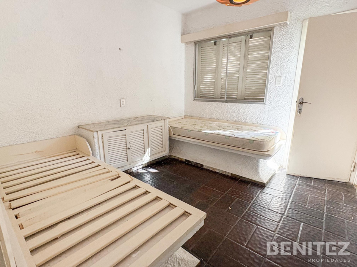 Casa ID.9713 - Playa Brava a 350 metros del Mar. Casa de 4 dormitorios.