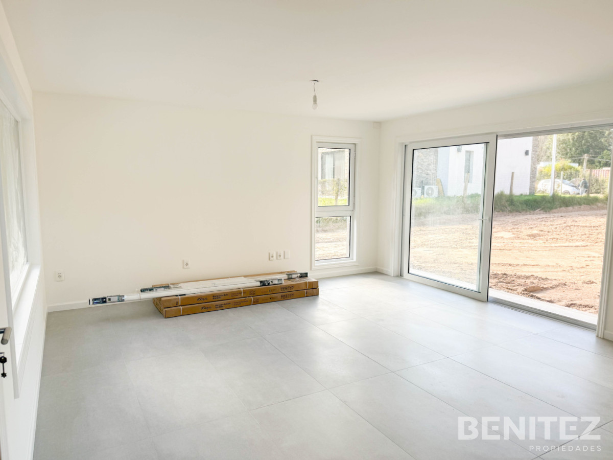 Casa ID.9427 - Santa Barbara. Modernas casas a estrenar en Parque Burnett