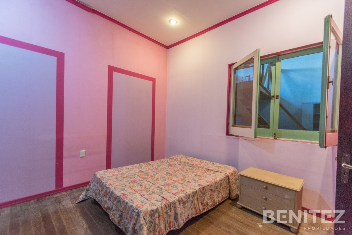 Casa ID.9417 - CASA DE 4 DORMITORIOS EN VENTA