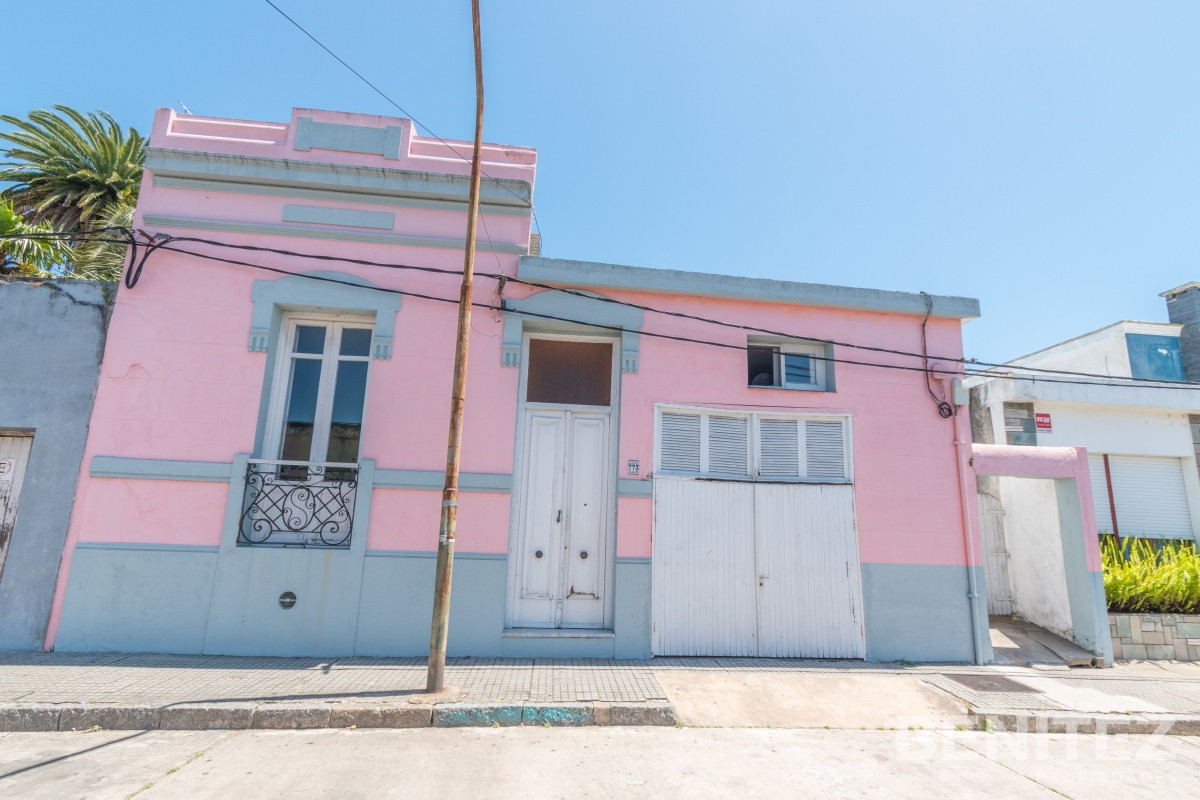 Casa ID.9417 - CASA DE 4 DORMITORIOS EN VENTA