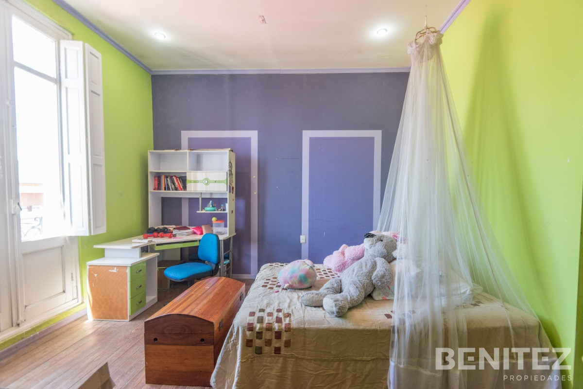 Casa ID.9417 - CASA DE 4 DORMITORIOS EN VENTA