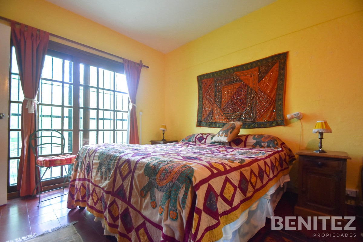 Casa ID.8250 - Playa Mansa. A 200 metros del Mar. Casa de 3 dormitorios.