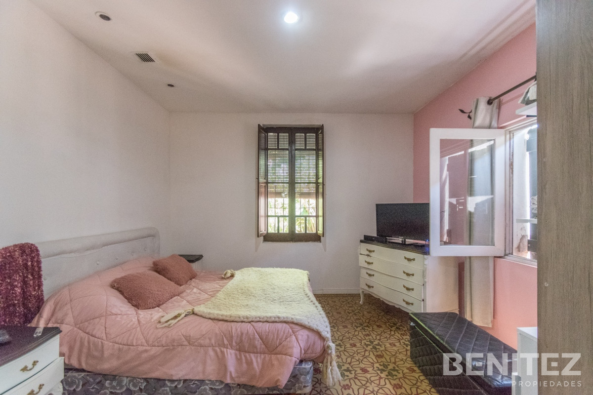 Casa ID.9417 - CASA DE 4 DORMITORIOS EN VENTA