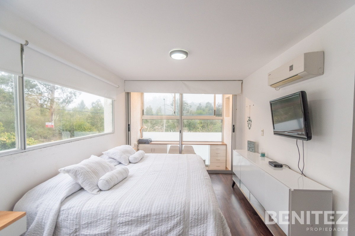 Casa ID.9179 - Casa en Rincon del Indio. Diseño minimalista. Super funcional.