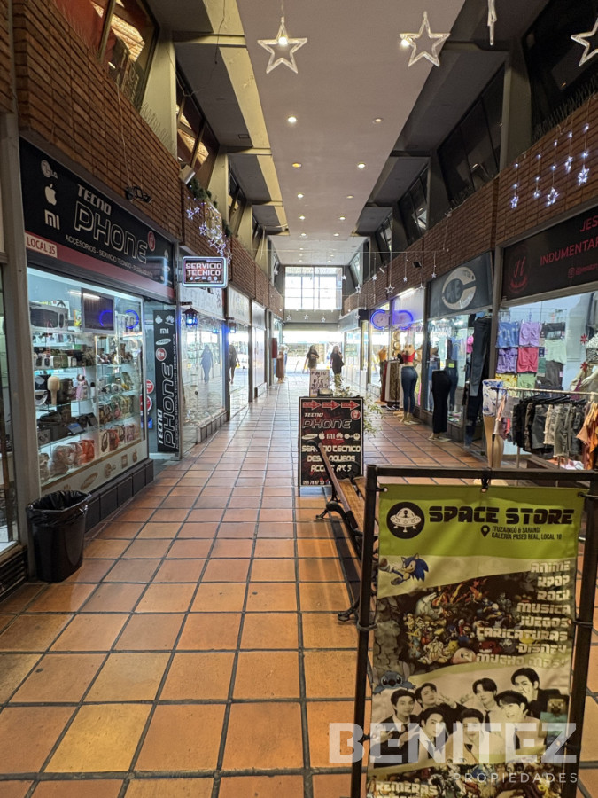 Local Comercial ID.9500 - Paseo Real. Local en galeria del centro de Maldonado.