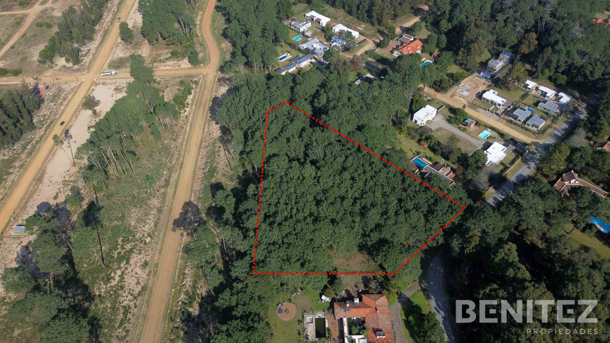 Terreno ID.9650 - PARQUE BURNETT. Gran terreno para desarrollo inmobiliario.