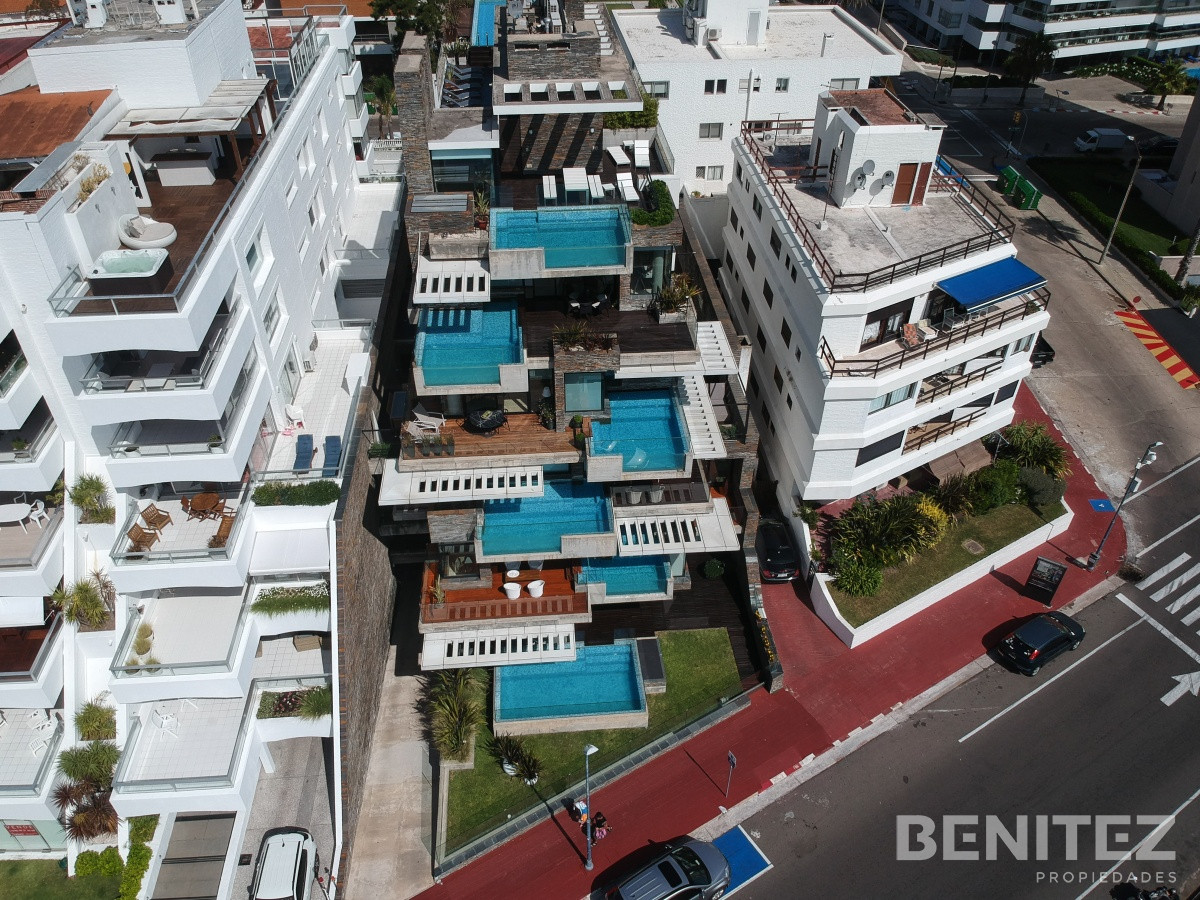 Apartamento ID.8465 - Le Bleu. Pent-House. Frente al Puerto con el diseño de Carlos Ott.