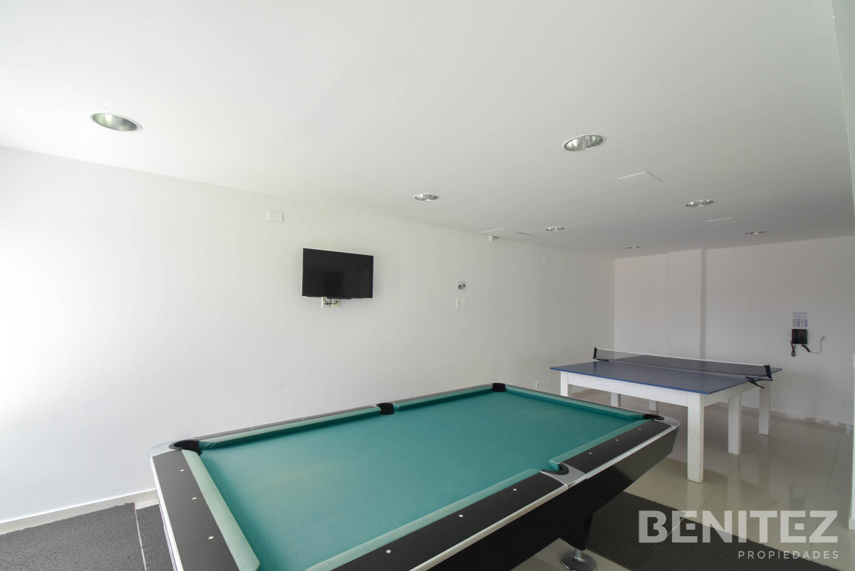 Apartamento ID.5998 - Seasons Tower piso alto! 2 dormitorios con espectacular vista. Playa Mansa