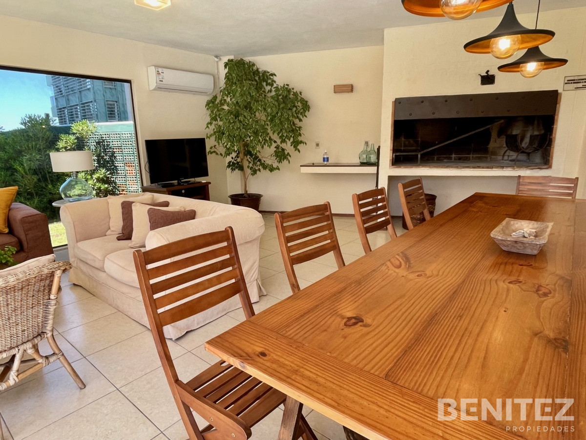 Apartamento ID.8274 - Primera fila al Mar! Torre con amenities frente a La Olla. 