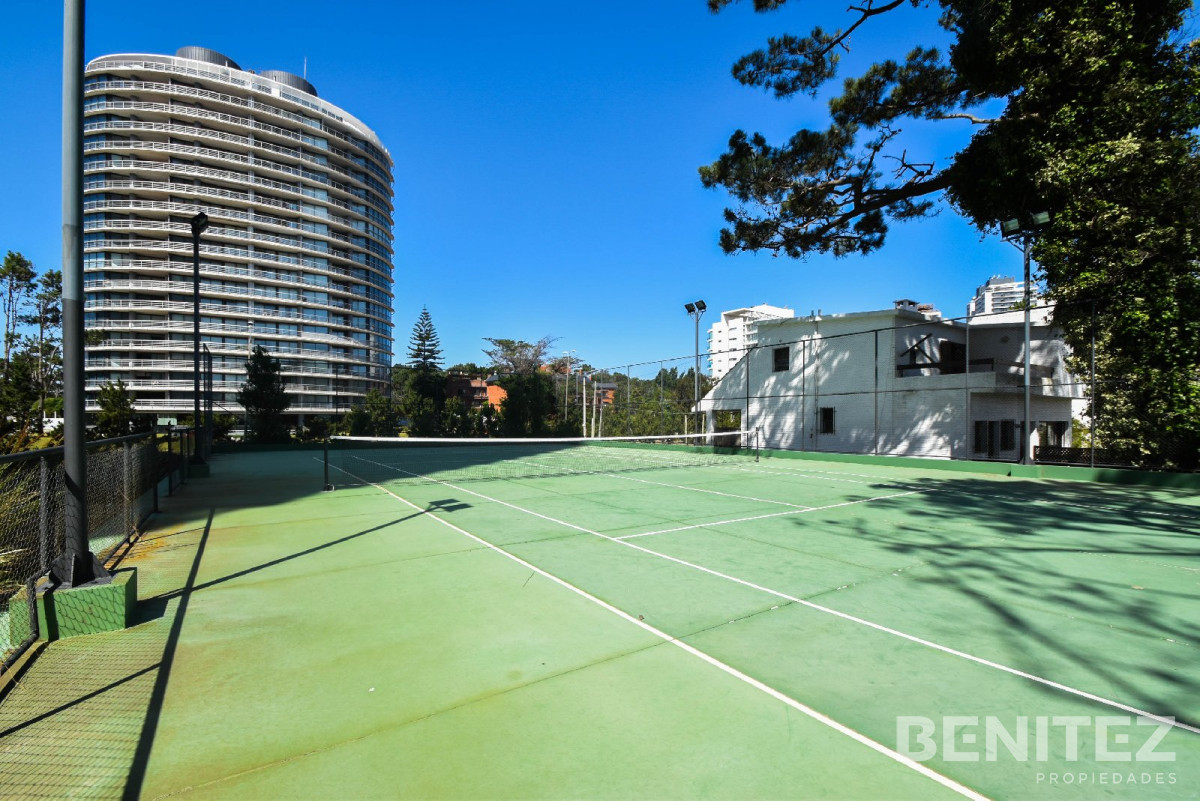 Apartamento ID.8590 - GALA VISTA. Apartamento de 3 dormitorios + 3 baños en venta. Equipado!