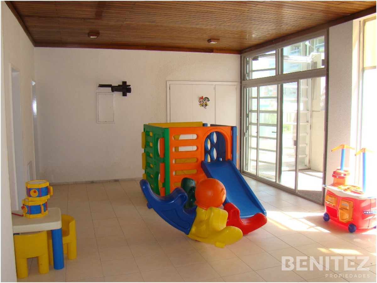 Apartamento ID.355 - Apartamento de 3 dormitorios. Excelente vista al Mar