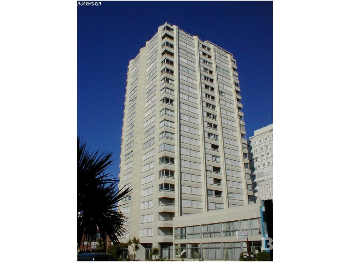 Apartamento ID.355 - Apartamento de 3 dormitorios. Excelente vista al Mar