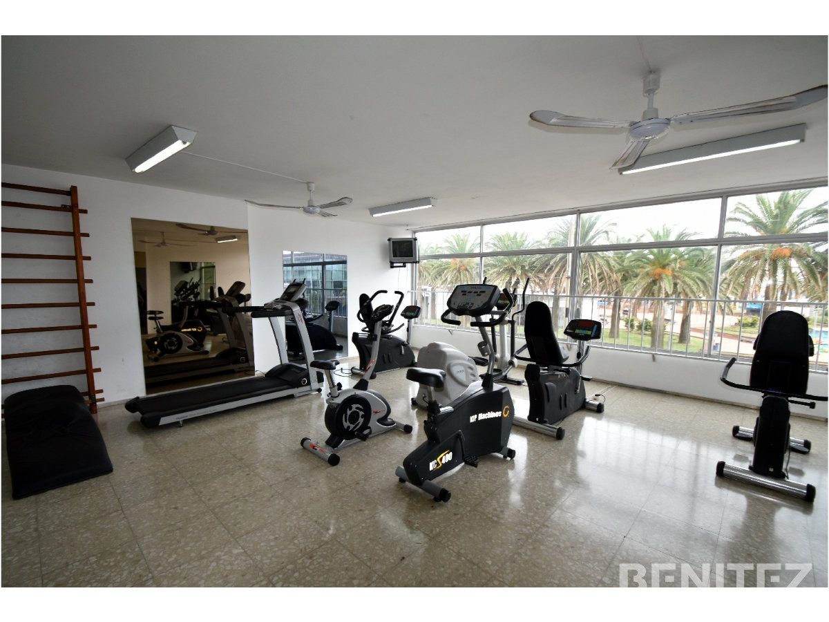 Apartamento ID.1429 - Vista al Puerto. Amplio apartamento de 1 dormitorio y medio.