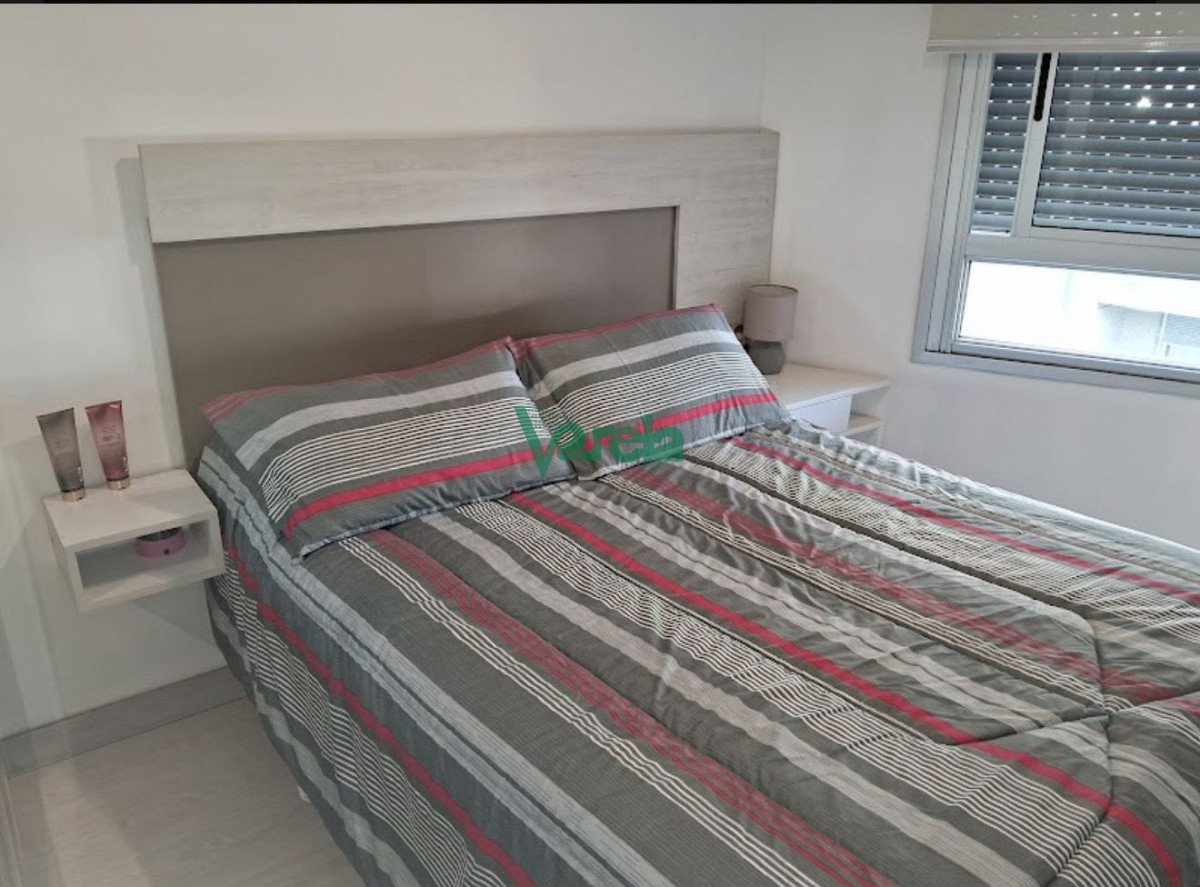Apartamento ID.22748 - Alquiler Apartamento 1 Dormitorio Pocitos Porteria Piscina Amueblado
