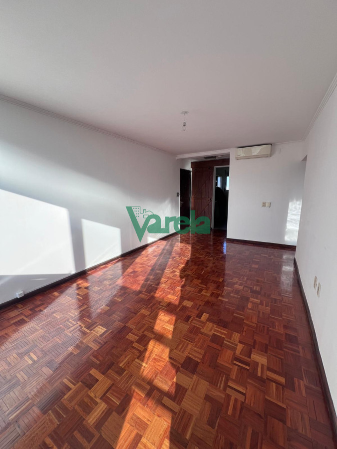 Apartamento ID.21873 - Venta apartamento Pocitos 2 dormitorios, escritorio 2 baños, garage
