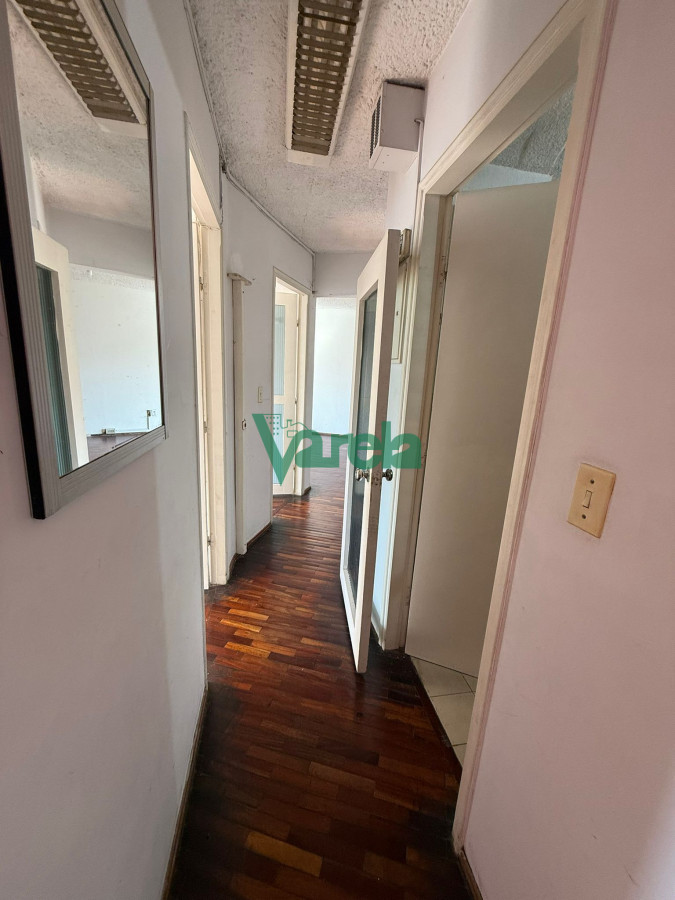Apartamento ID.22604 - Apartamento en venta Parque Batlle 3 dormitorios, 2 baños, y terraza