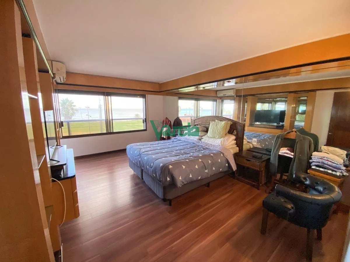 Apartamento ID.22651 - Venta apartamento 5 dormitorios garage 4 baños Punta Carretas