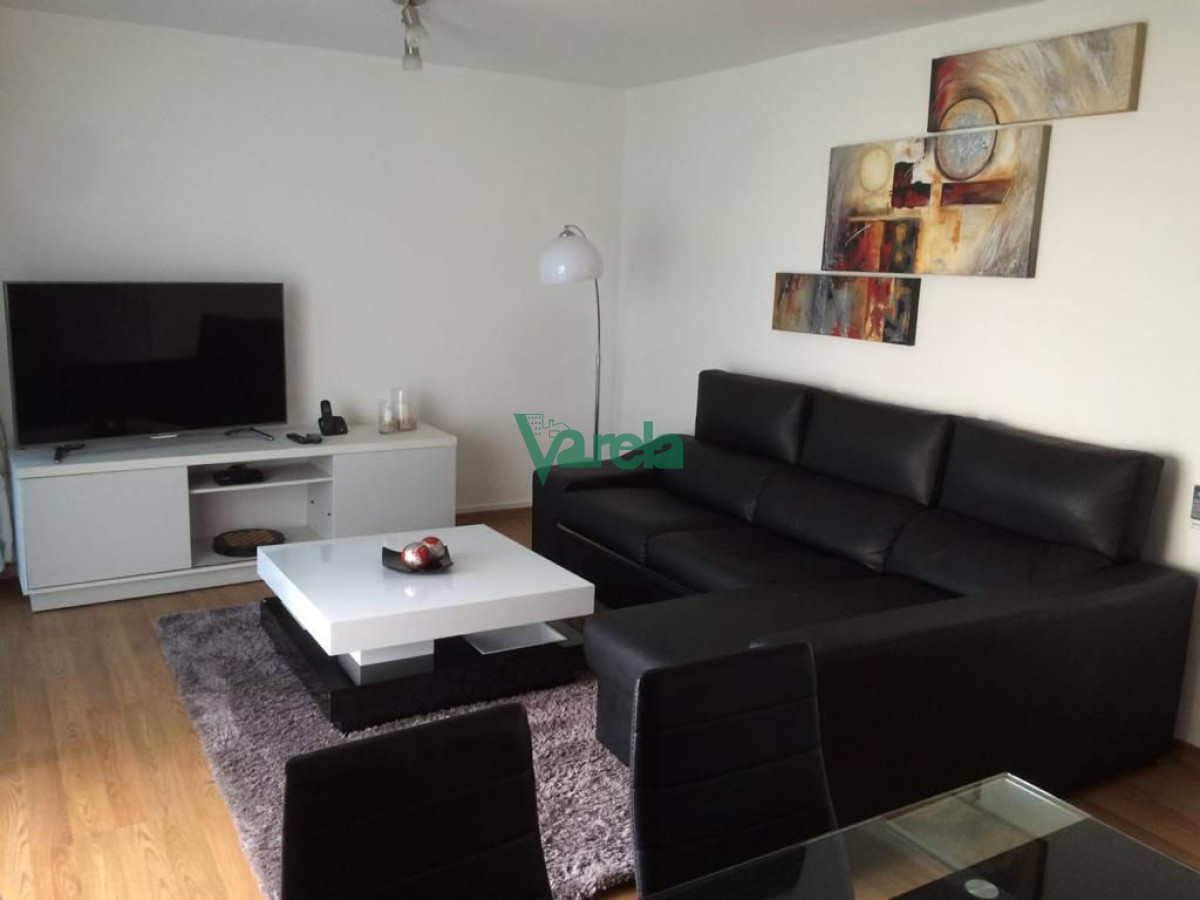 Apartamento ID.20854 - Venta apartamento con renta Malvín sobre Rambla 2 dorm garage