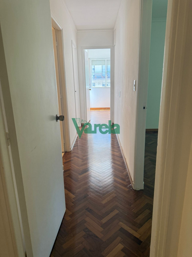 Apartamento ID.22868 - Venta Apartamento 3 dormitorios 3 baños servicio Pocitos Rambla Garage
