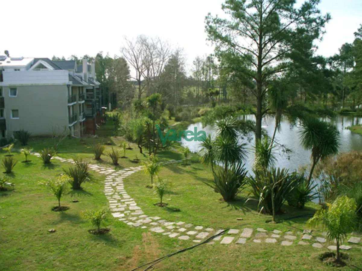 Apartamento ID.21566 - Apartamento en venta en Haras del Lago de 2 dormitorios y 2 baños