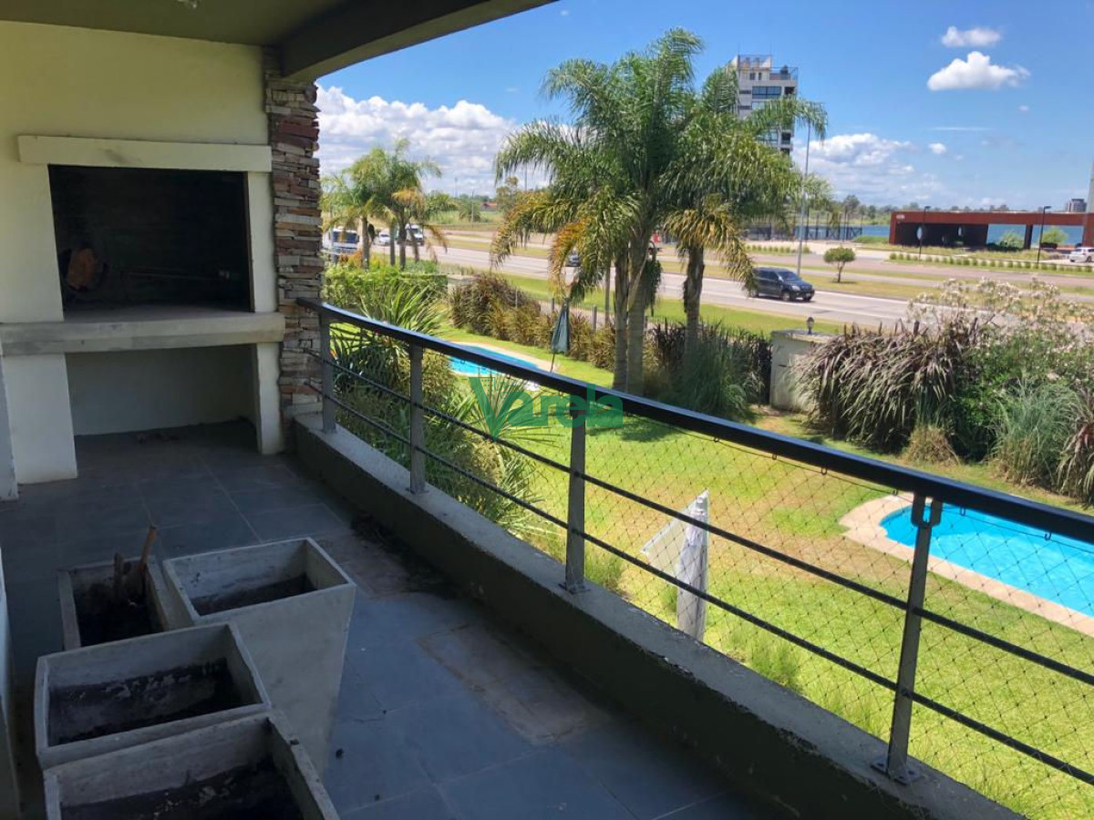 Apartamento ID.21569 - Venta apartamento Parque Miramar, 3 dorm, 2 baños y gge!!