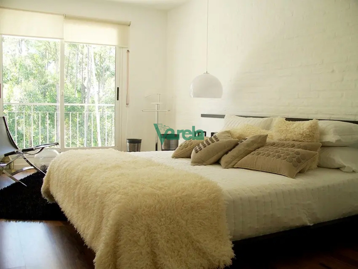 Apartamento ID.22215 - Venta apartamento en Háras de Lago, sobre Interbalnearia proimo a Car One