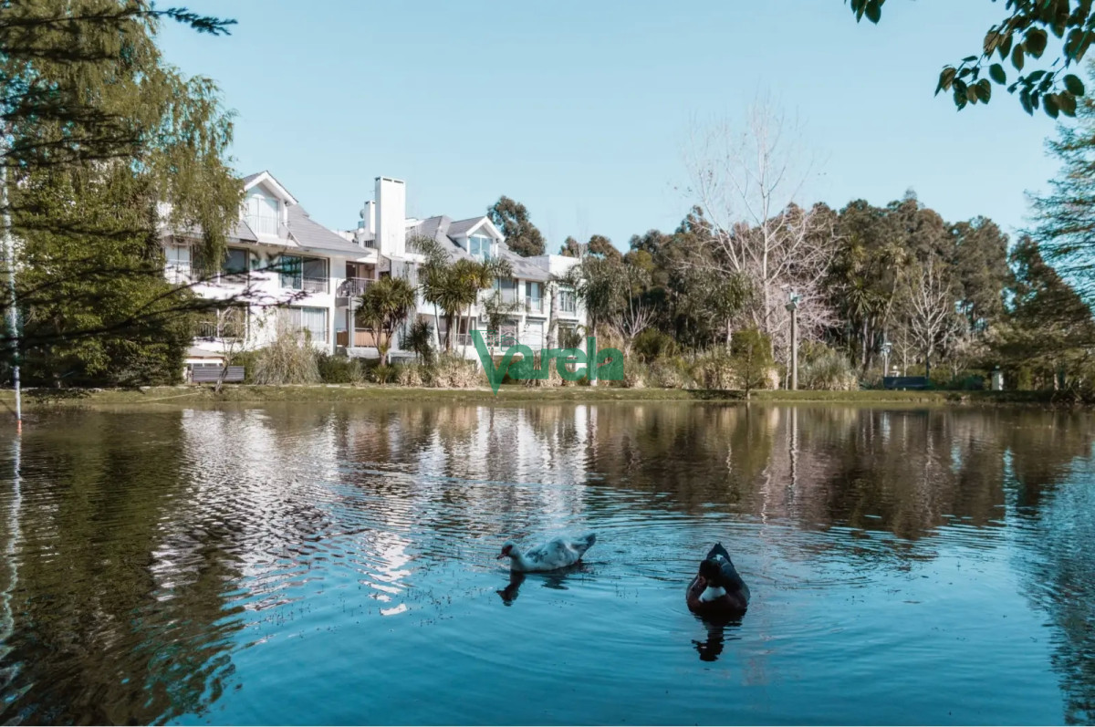 Apartamento ID.22215 - Venta apartamento en Háras de Lago, sobre Interbalnearia proimo a Car One