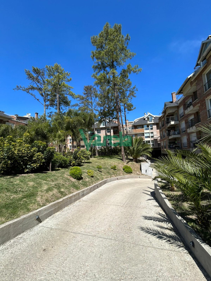 Apartamento ID.22416 - Venta Apartamento Haras del Lago 1 dormitorio, garage, parrillero propio, amenities