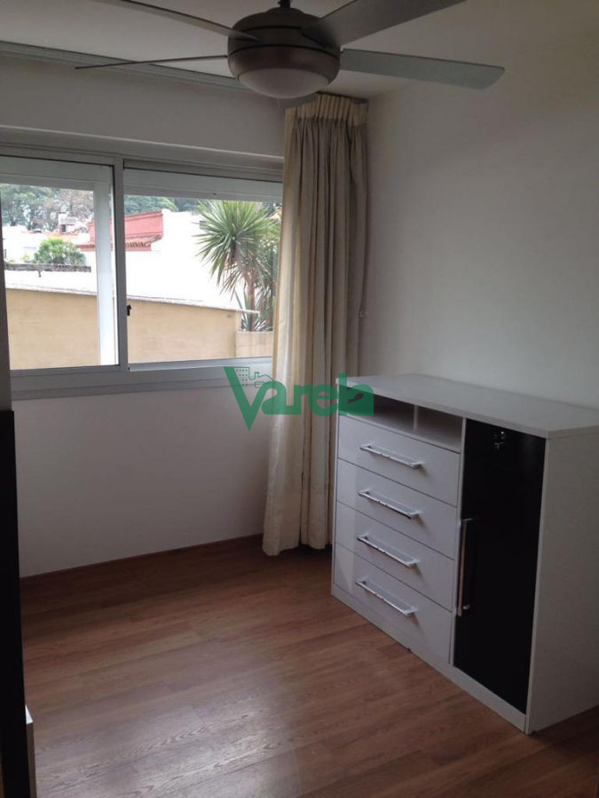 Apartamento ID.22598 - venta apartamento rambla malvin buen edificio 3 dormitorios