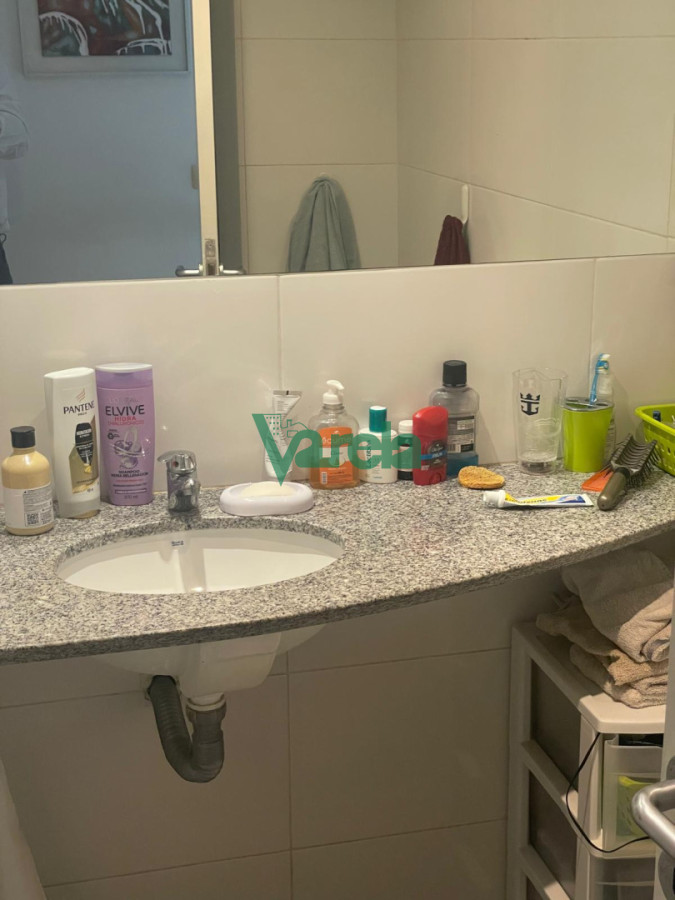 Apartamento ID.22827 - Venta apartamento Carrasco 2 dormitorios 2 baños, garaje doble