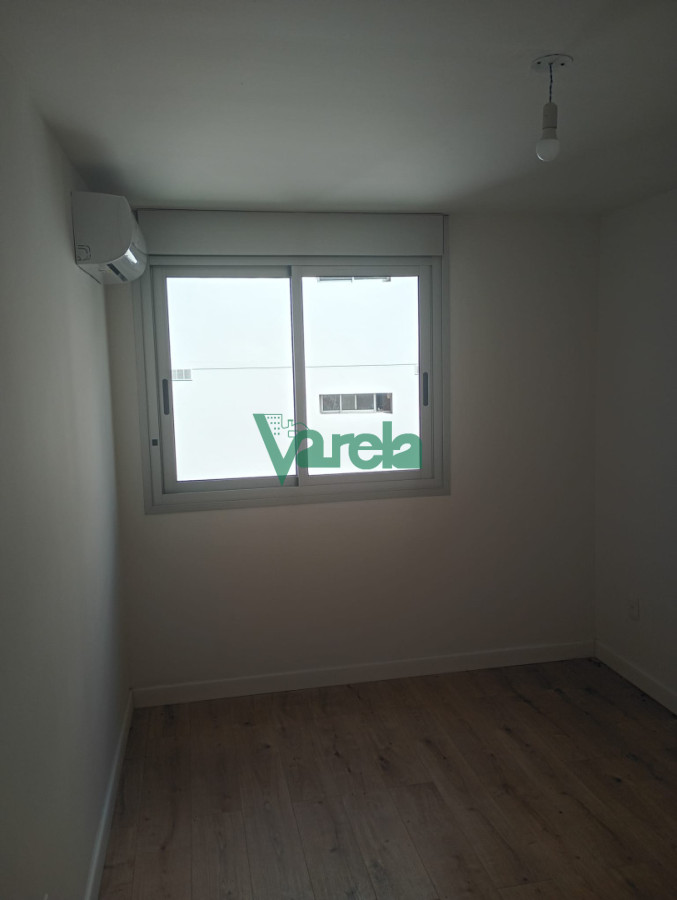 Apartamento ID.23004 - Venta apartamento, estrena en Cordon, 2 dorm, garaje, sobre 18