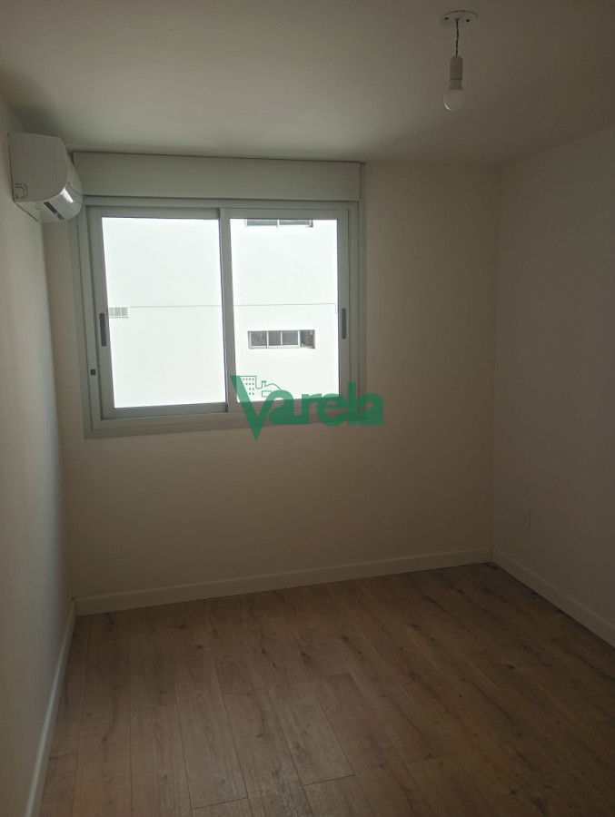 Apartamento ID.23004 - Venta apartamento, estrena en Cordon, 2 dorm, garaje, sobre 18