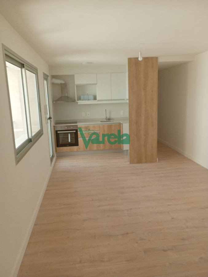 Apartamento ID.23004 - Venta apartamento, estrena en Cordon, 2 dorm, garaje, sobre 18