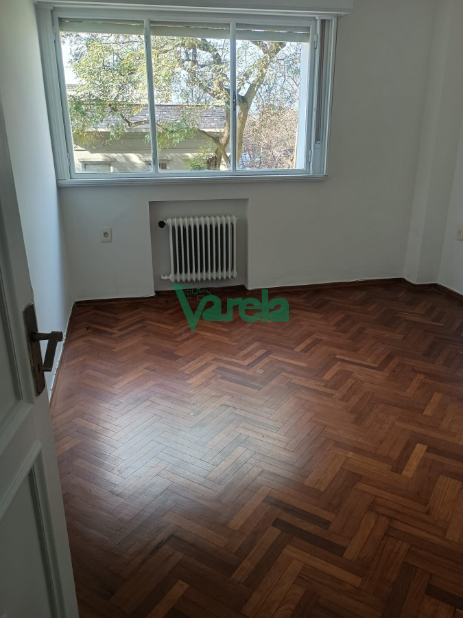 Apartamento ID.22725 - Alquiler Apartamento 3 Dormitorios servicio garage punta carretas