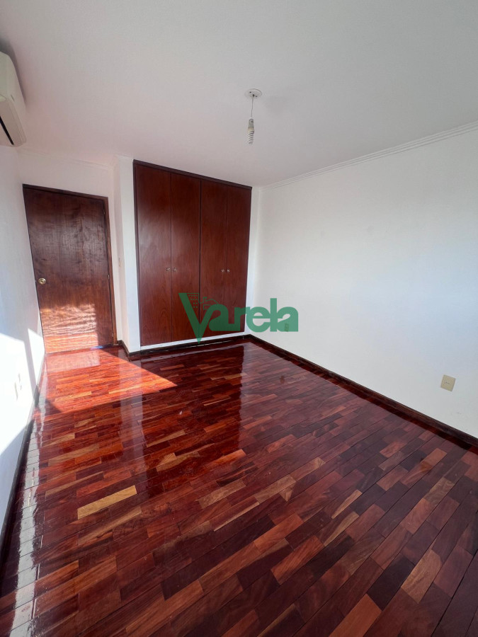 Apartamento ID.21873 - Venta apartamento Pocitos 2 dormitorios, escritorio 2 baños, garage