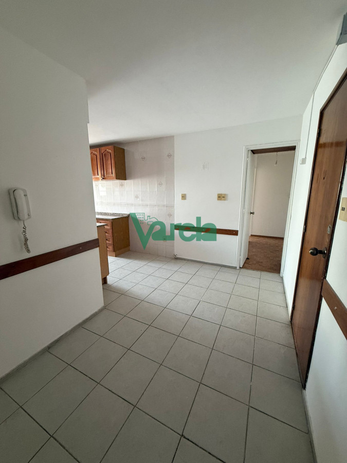 Apartamento ID.22618 - Venta Apartamento 3 Dormitorios Servicio Garage Box Pocitos